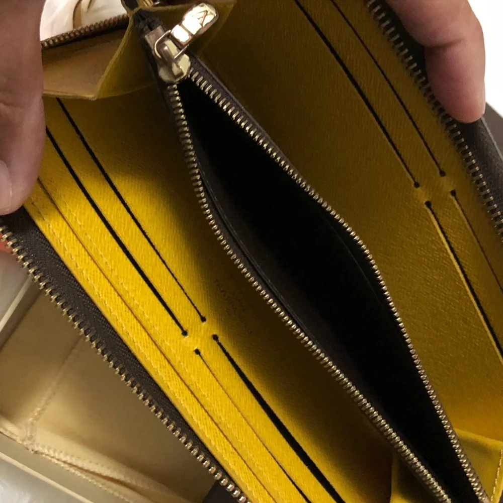 Clemence wallet - Picture 9 of 13